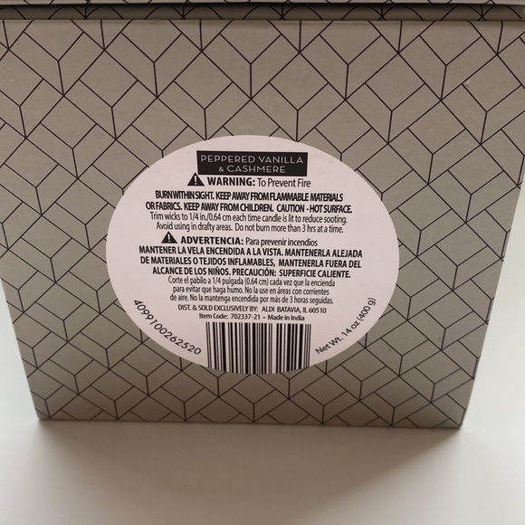 Candle peppered Vanilla & Cashmere scent Huntington Home - Picture 6 of 6